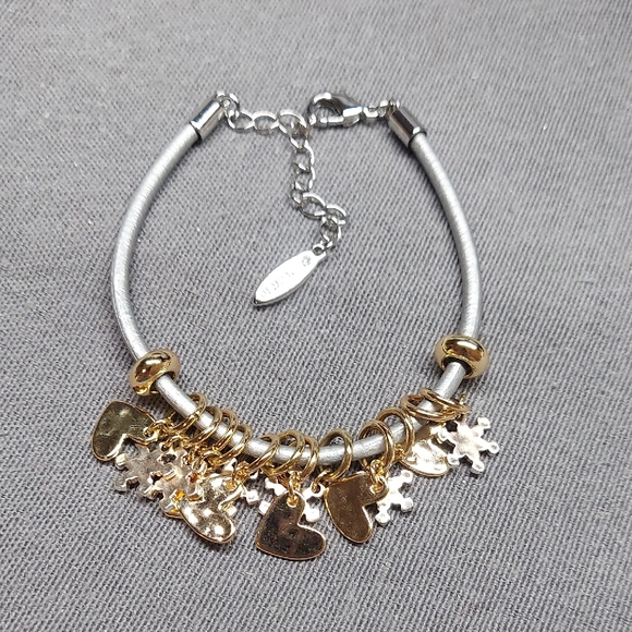 Demdaco Jewelry - Vintage Demdaco Silver Gold Tone Snowflake Heart Charm Bangle Statement Bracelet